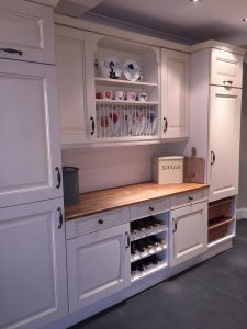 Do I need to declutter when selling my property